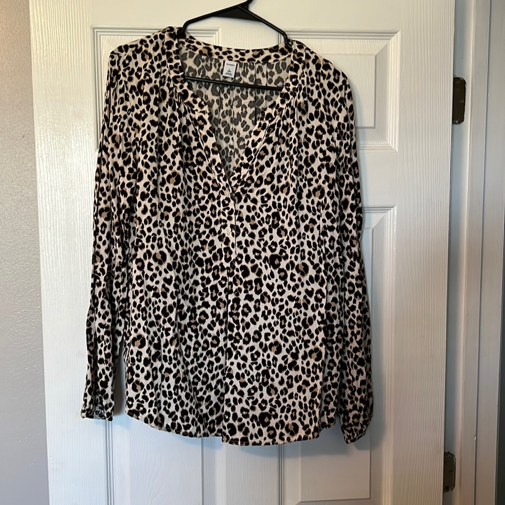 Leopard print Old Navy, tall long sleeve blouse.
